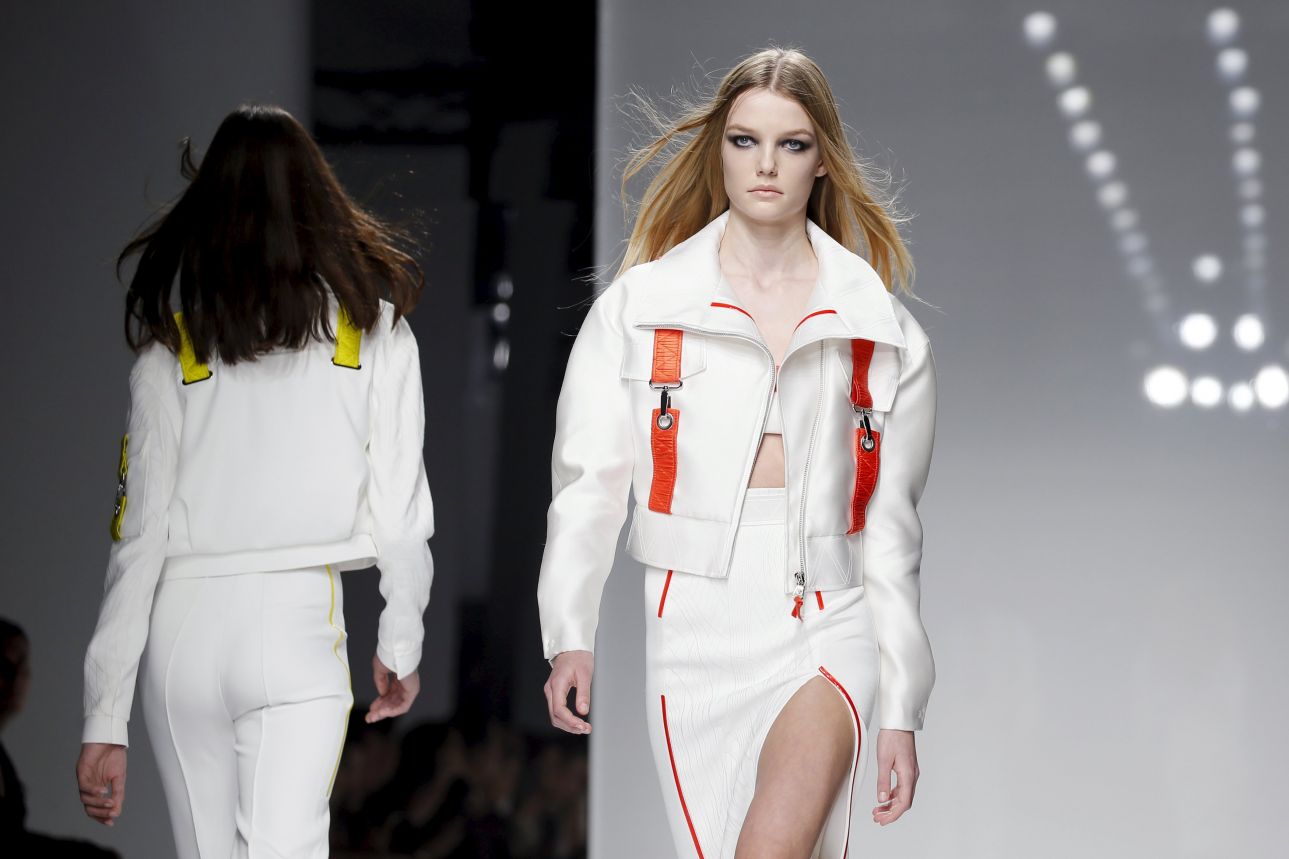 2016-01-24T215557Z_46913101_GF20000105767_RTRMADP_3_FRANCE-FASHION