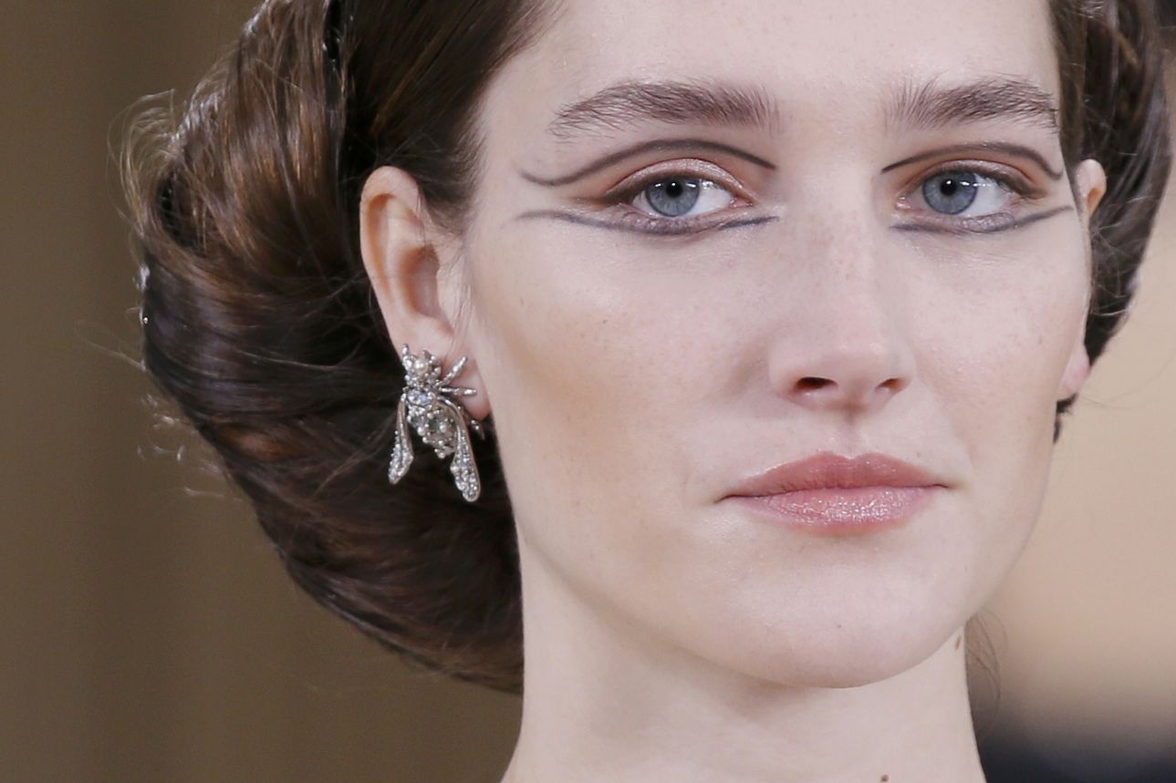 2016-01-26T112206Z_22720505_LR2EC1Q0VKJNP_RTRMADP_3_FRANCE-FASHION