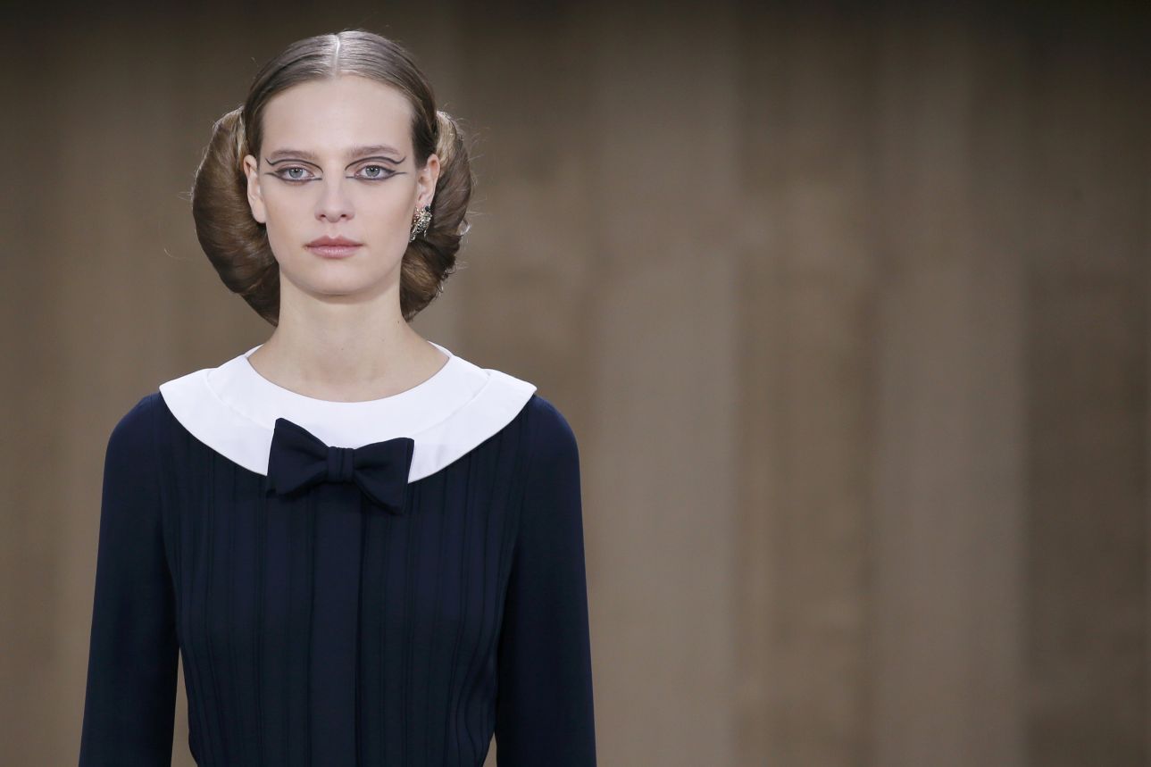 2016-01-26T112942Z_1012370831_LR2EC1Q0VX7O1_RTRMADP_3_FRANCE-FASHION