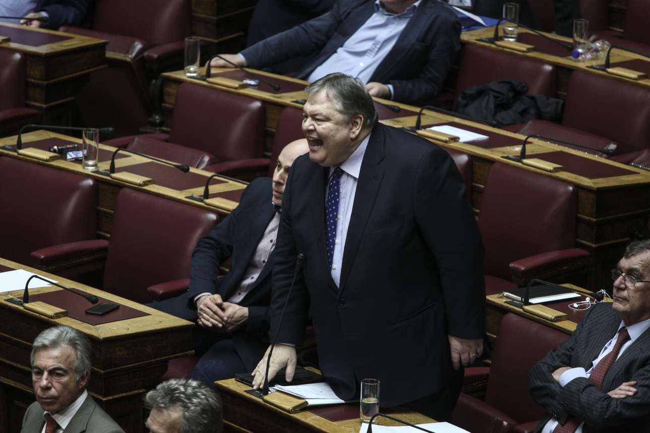 Ο Ευάγγελος Βενιζέλος σε ύφος «συνομιλώ με τον Καμμένο»