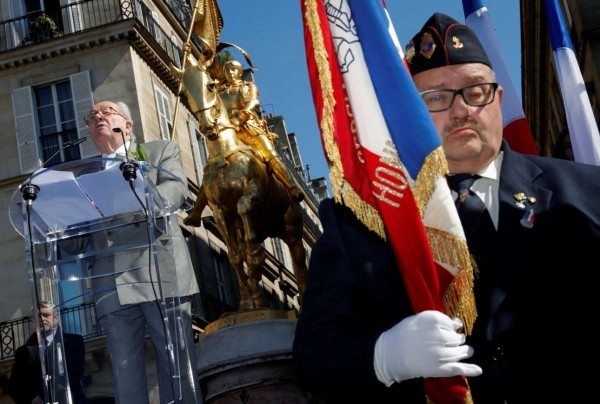 2016-05-01T102012Z_413194570_S1BETBNEWYAA_RTRMADP_3_MAY-DAY-FRANCE