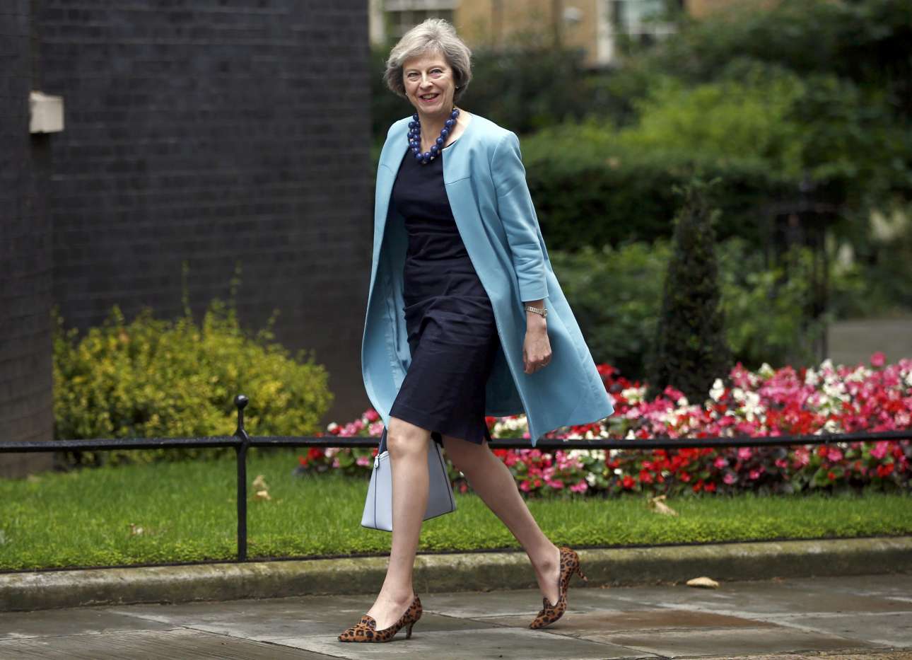 2016-06-27T084553Z_536732206_LR1EC6R0OC6OF_RTRMADP_3_BRITAIN-EU