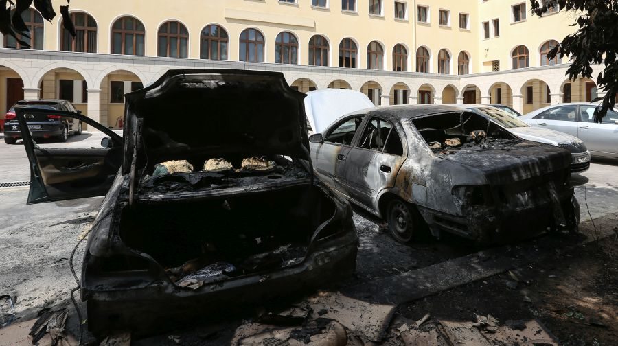 ÅÐÉÈÅÓÇ ÌÅ ÂÏÌÂÅÓ ÌÏËÏÔÏÖ ÓÔÏÉ ÐÑÏÁÕËÉÏ ×ÙÑÏ ÔÇÓ ÌÏÍÇÓ ÐÅÔÑÁÊÇ ÓÔÏ ÊÏËÙÍÁÊÉ