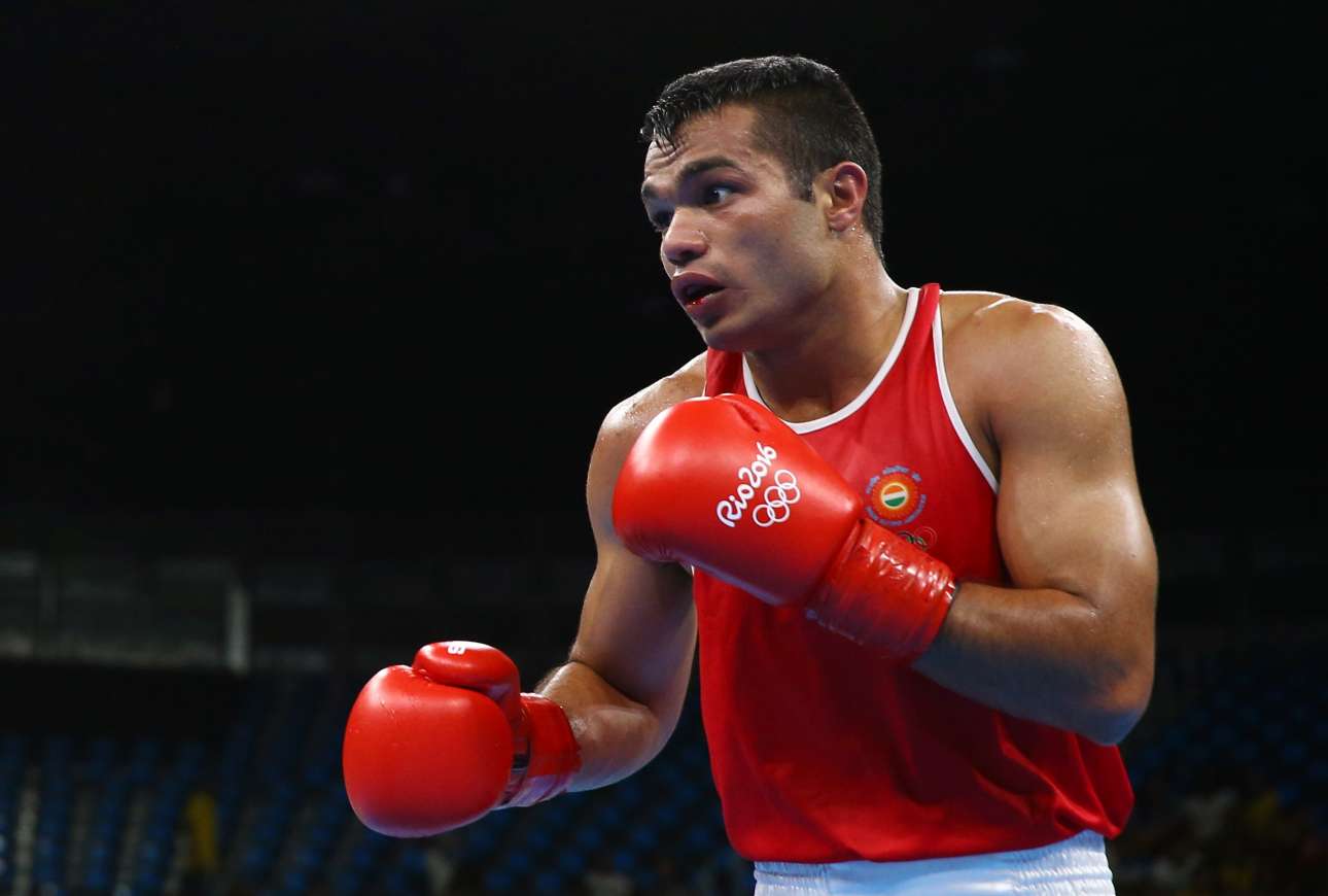 2016-08-09T214042Z_246813685_RIOEC891O7SLY_RTRMADP_3_OLYMPICS-RIO-BOXING-M-MIDDLE