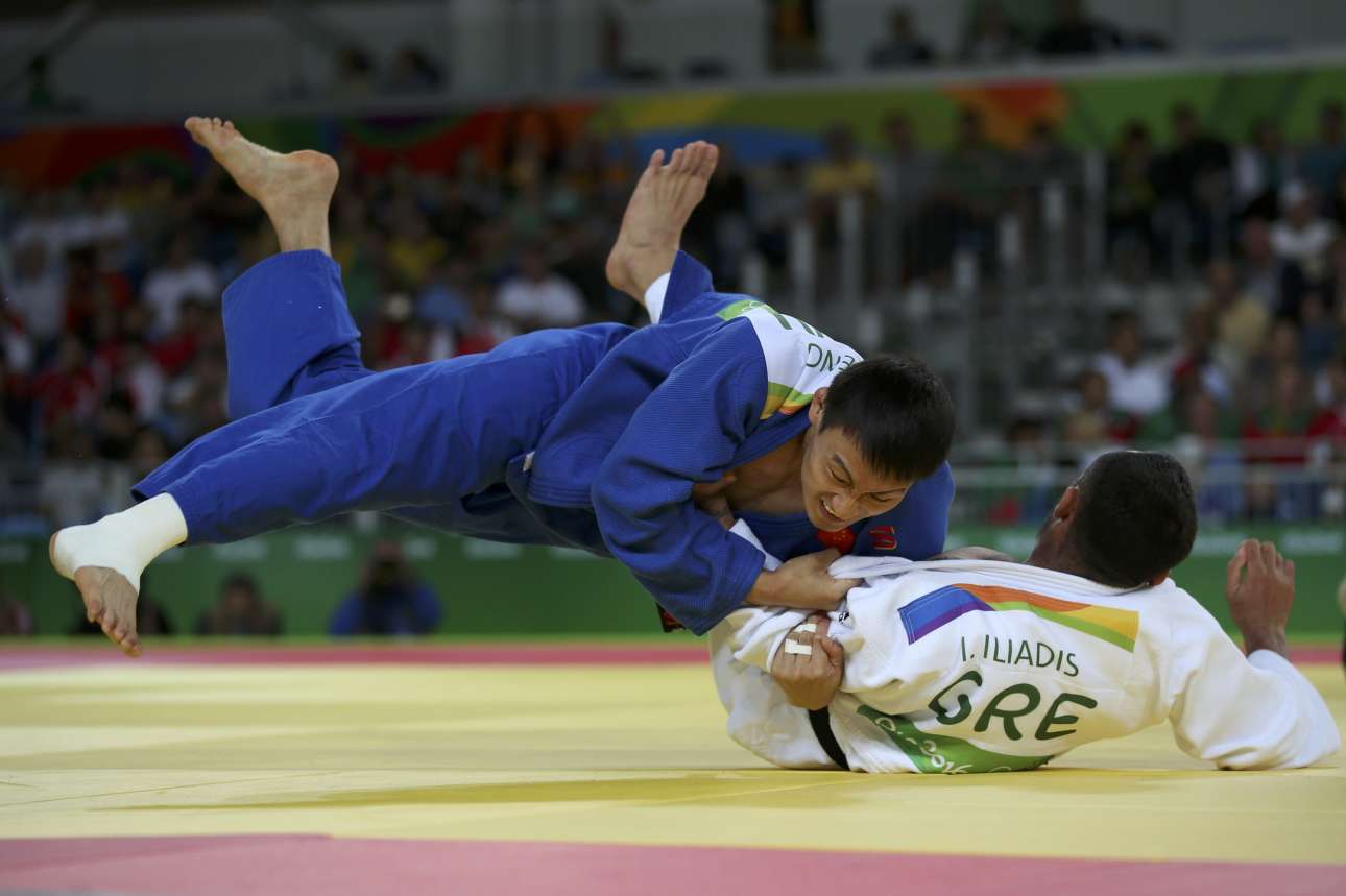 2016-08-10T140833Z_1074843418_RIOEC8A139TRV_RTRMADP_3_OLYMPICS-RIO-JUDO-M-MIDDLE
