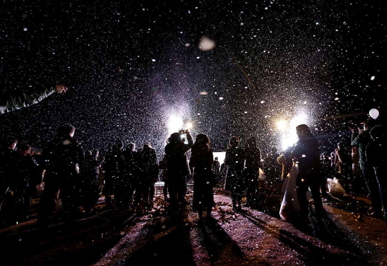 2016-12-31T152725Z_434948122_RC1768BEAD10_RTRMADP_3_NEW-YEAR