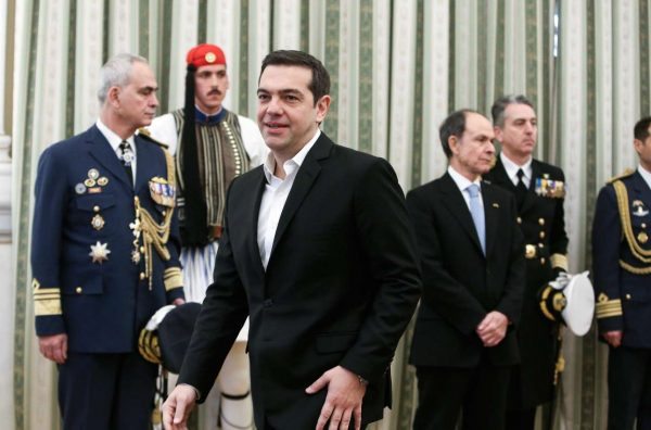 Ο Αλέξης Τσίπρας προσέρχεται με καλή διάθεση