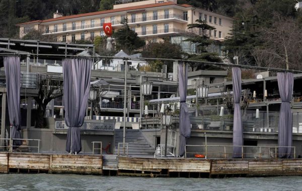 2017-01-01T103316Z_1768135655_LR1ED110TB5T8_RTRMADP_3_TURKEY-ATTACK