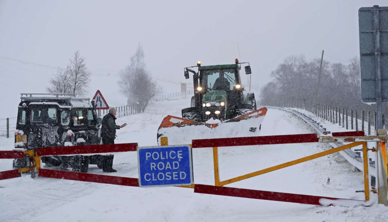 2017-01-13T151348Z_67215828_LR1ED1D16AQ8K_RTRMADP_3_BRITAIN-WEATHER