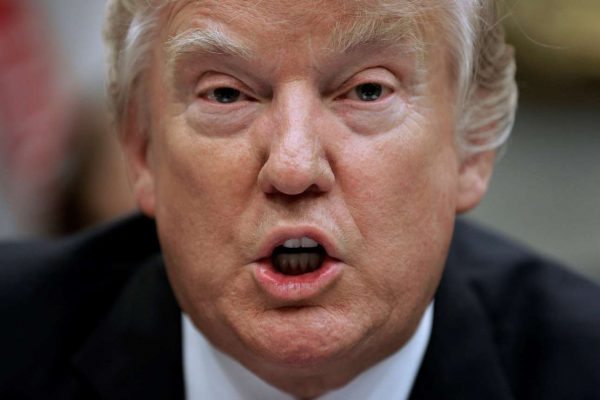 2017-02-15T161353Z_2040857342_RC14F74FBF20_RTRMADP_3_USA-TRUMP