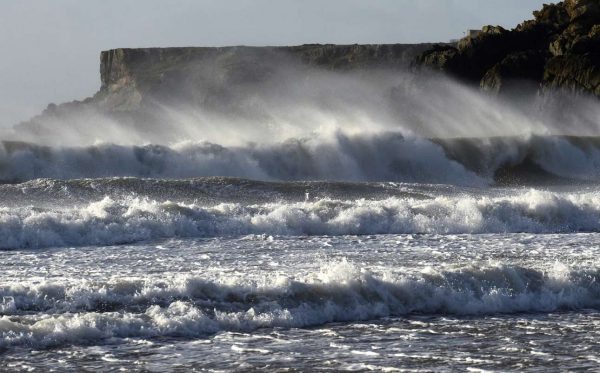 2017-02-23T111317Z_1161384180_LR1ED2N0V5U9W_RTRMADP_3_BRITAIN-WEATHER