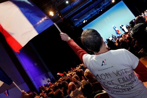 2017-03-04T171812Z_1405356814_RC13B59188F0_RTRMADP_3_FRANCE-ELECTION-FILLON-RALLY