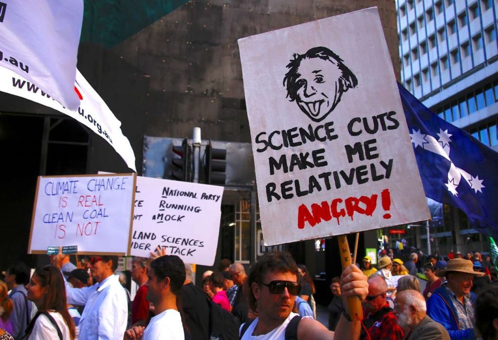 2017-04-22T062317Z_893914122_RC127821E550_RTRMADP_3_EARTH-DAY-AUSTRALIA