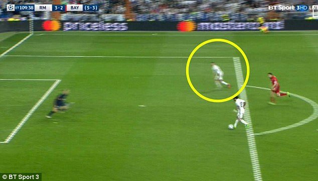 3F5CF69700000578-4423032-image-a-3_1492550803576