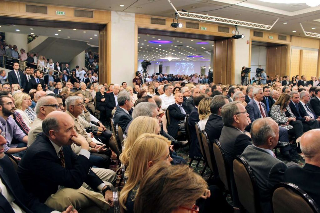 Αποτέλεσμα εικόνας για Δένδιας στο Caravel