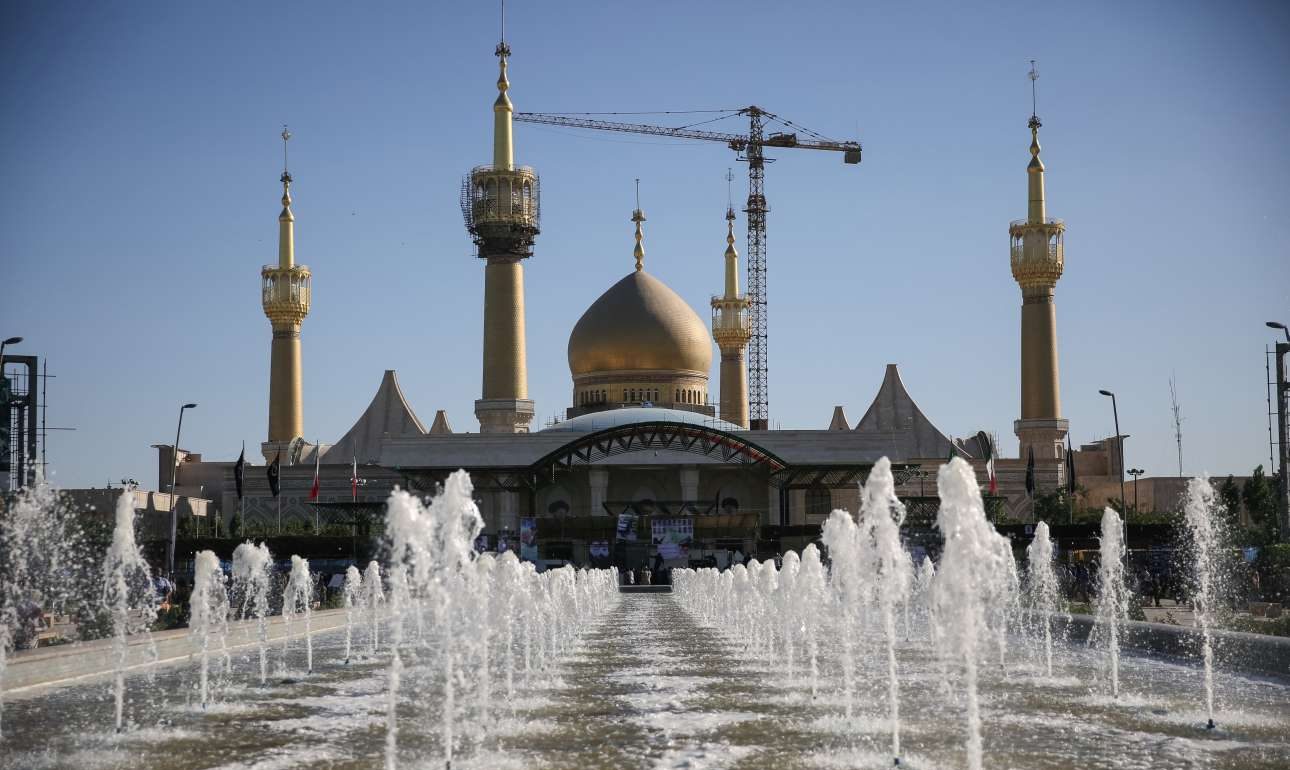 2017-06-04T145420Z_1265606800_RC11FA4E1E00_RTRMADP_3_IRAN-LEADER