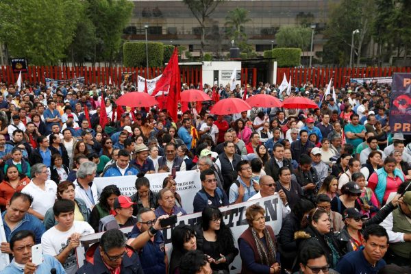 2017-09-01T181949Z_785499536_RC1B27B4F850_RTRMADP_3_TRADE-NAFTA-MEXICO-PROTEST