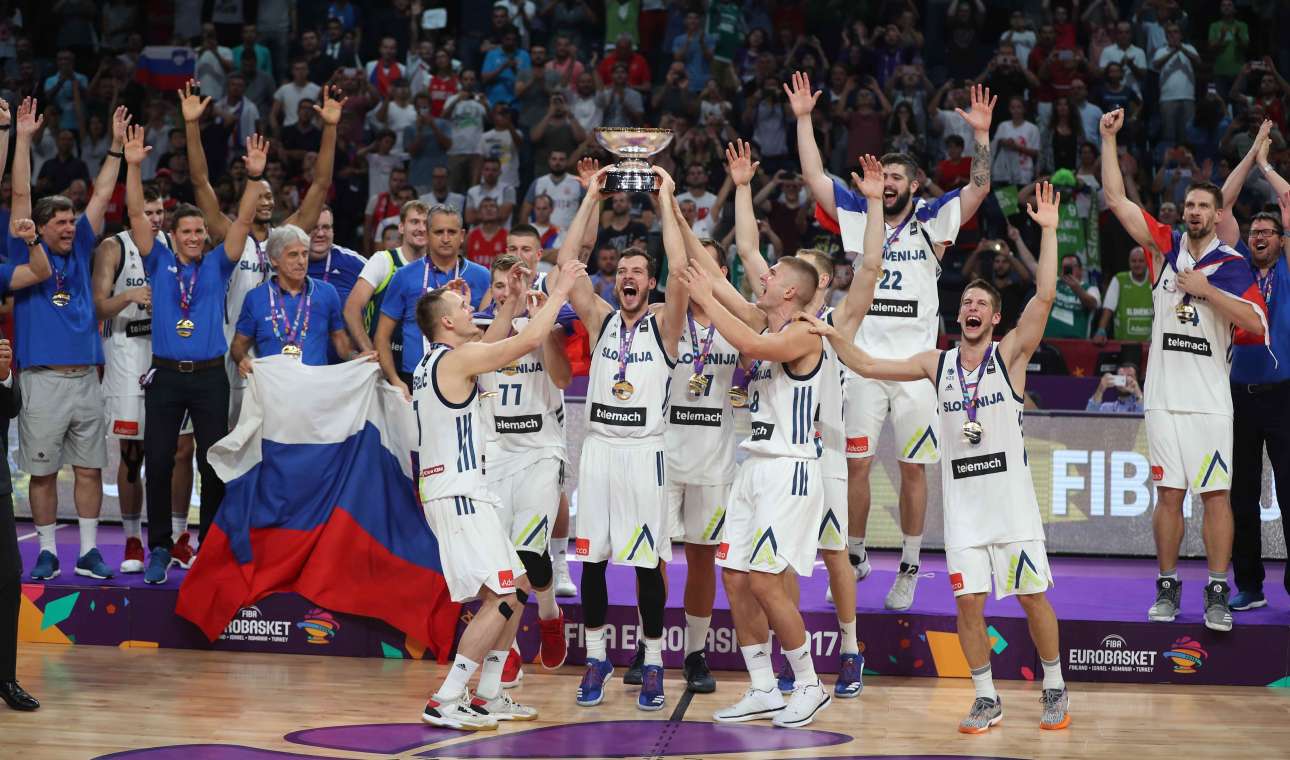 2017-09-17T210142Z_1368507903_UP1ED9H1METVC_RTRMADP_3_BASKETBALL-EUROBASKET-FINAL