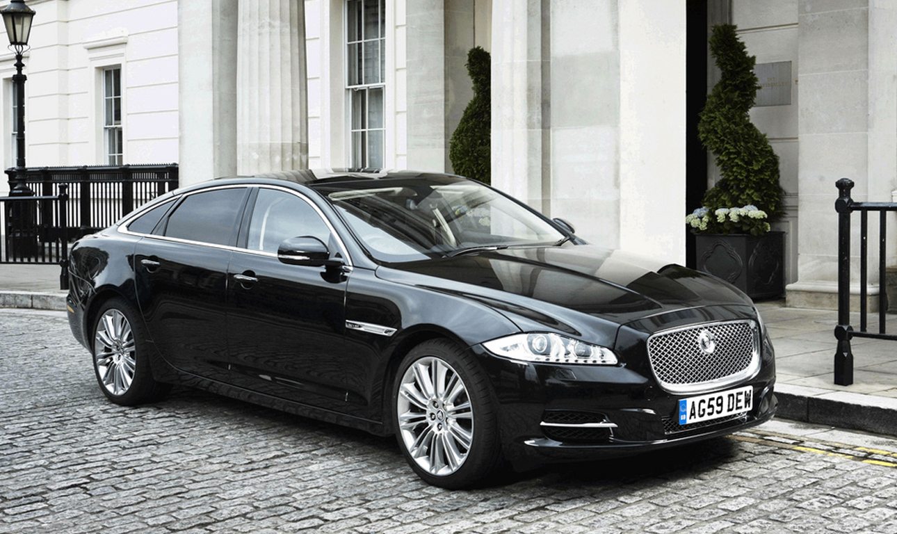 Jaguar XJ Sentinel_Theresa Mey