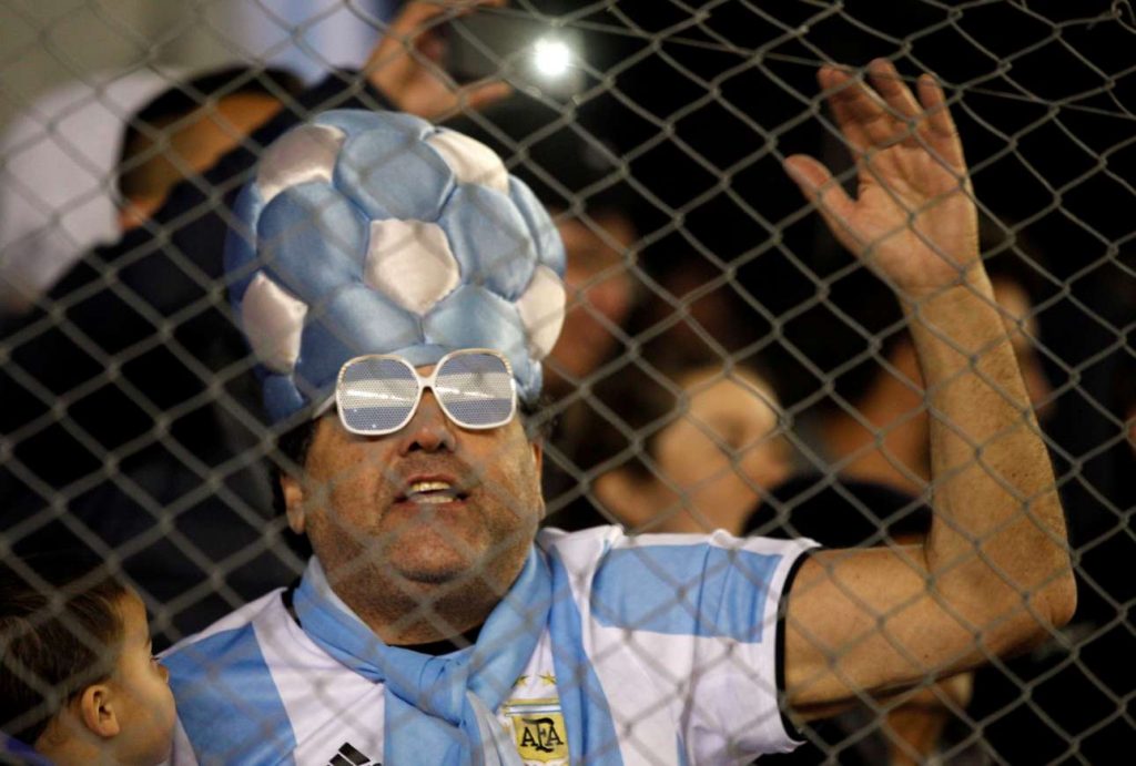 2017-09-05T234422Z_1432027875_RC164E5DDB00_RTRMADP_3_SOCCER-WORLDCUP-ARG-VEN