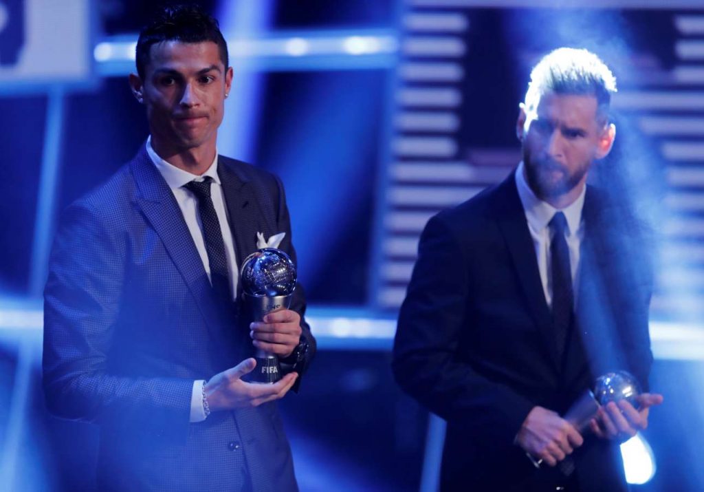 2017-10-23T202630Z_960313218_RC1EFA43F780_RTRMADP_3_SOCCER-FIFA-AWARDS