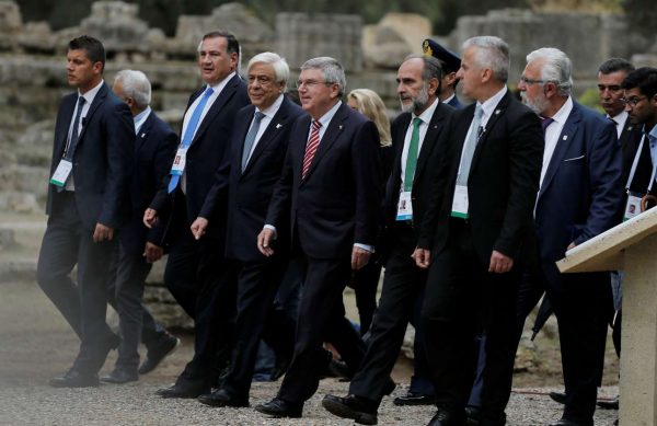 2017-10-24T085613Z_98994701_RC14E14F3170_RTRMADP_3_OLYMPICS-2018-FLAME