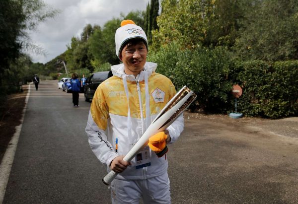 2017-10-24T095414Z_1724724541_RC171DCEC9D0_RTRMADP_3_OLYMPICS-2018-FLAME