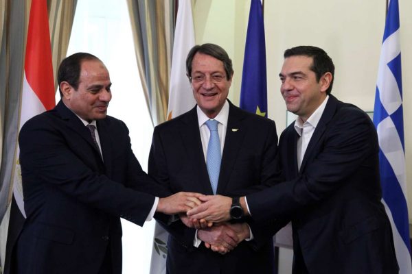 2017-11-21T083106Z_1805445704_RC1630C94CB0_RTRMADP_3_CYPRUS-GREECE-EGYPT