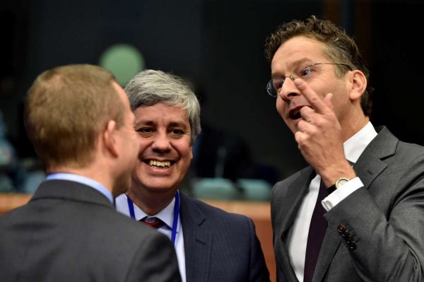 2017-11-06T151753Z_2115652012_RC1E7B3931F0_RTRMADP_3_EUROZONE-EUROGROUP