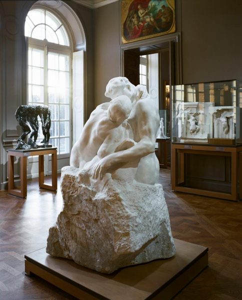 «Το Φιλί» του Ροντέν, έργο του 1882. (Musée Rodin/Facebook)