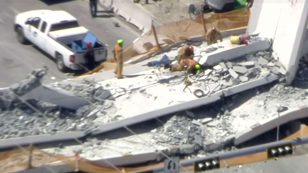 2018-03-15T202236Z_1489150380_RC130B5D94D0_RTRMADP_3_FLORIDA-BRIDGE-COLLAPSE