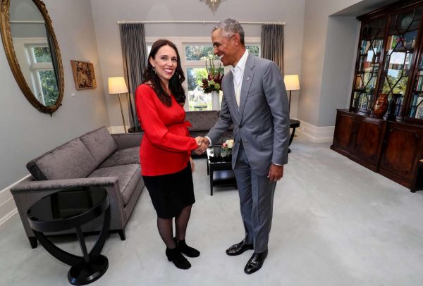 2018-03-22T000000Z_310250060_RC118DEB0440_RTRMADP_3_NEWZEALAND-OBAMA