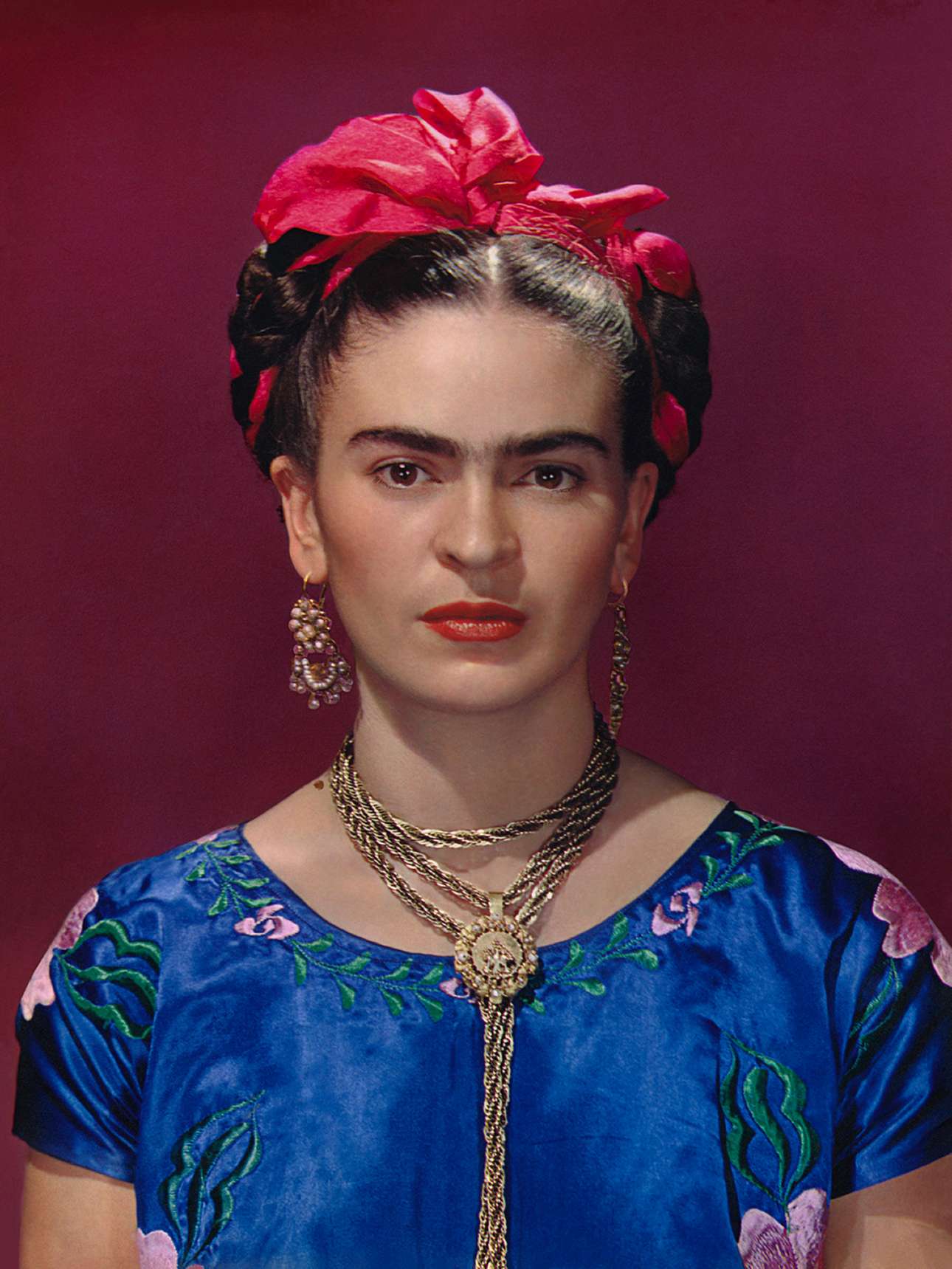 Frida Kahlo in blue satin blouse, 1939. jpg