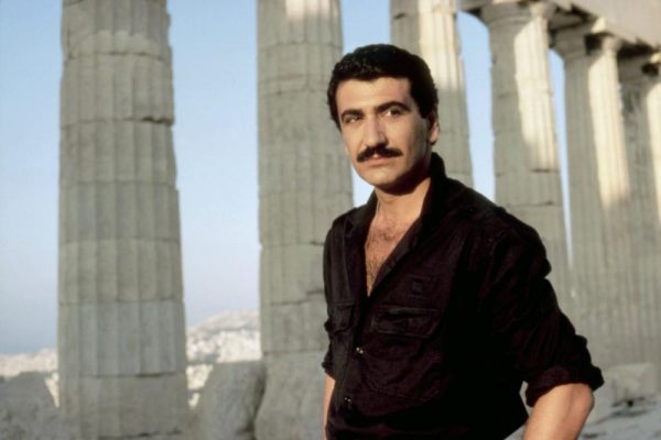 MV5BOGNmN2MwZDEtZmRkYS00MTYzLTkyMjMtOThkY2IwNDQ3YzQ0XkEyXkFqcGdeQXVyMjUyNDk2ODc@._V1_