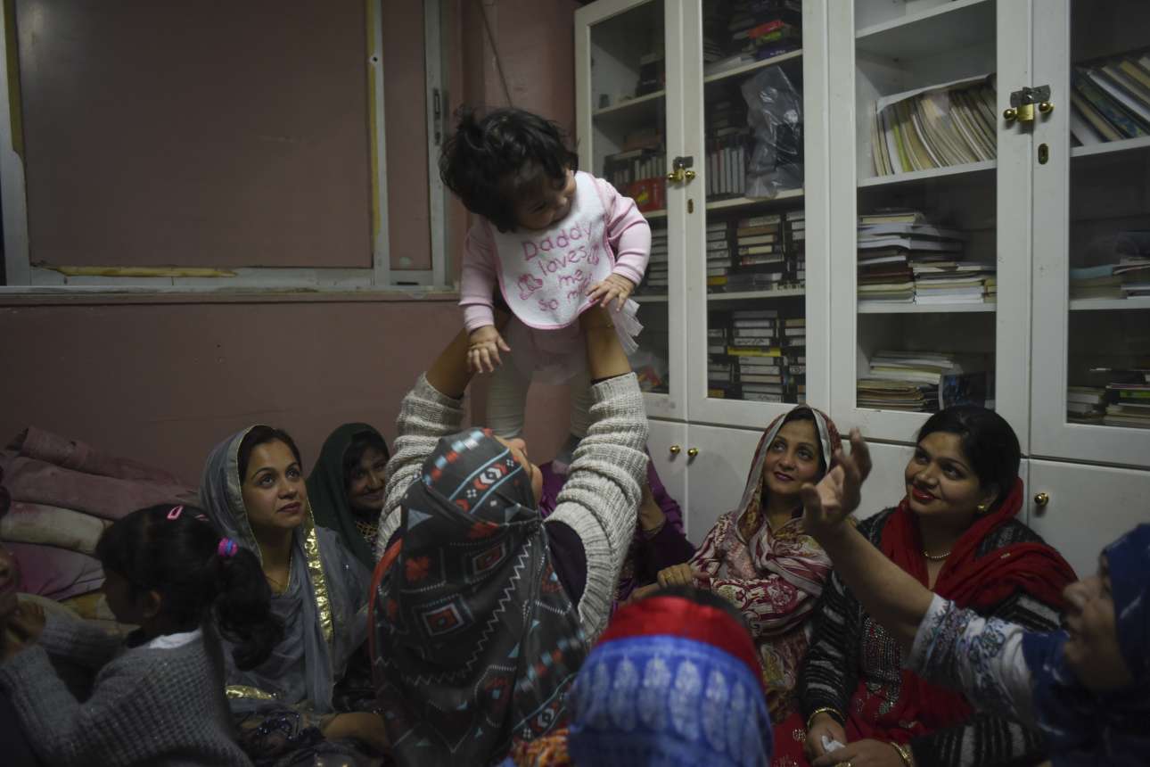 4118_Kouri_PlacesPrayAthensMosque (457)