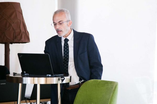 Ο Δημήτρης Α. Μαύρος, Διευθύνων Σύμβουλος της ΜRB Hellas A.Ε.