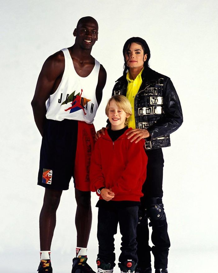 Îι εμβλημαÏικÎÏ ÏÏοÏÏÏικÏÏηÏÎµÏ ÏÏν 90's Ïε μία εικÏνα: Îάικλ ΤζÏÏνÏαν, ÎακÏÎ»ÎµÏ Îάλκιν και Îάικλ ΤζάκÏον