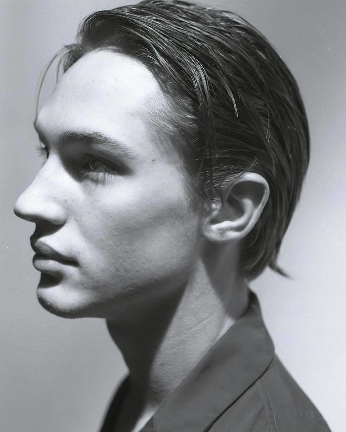 ΠΤομ ΧάÏνÏι Ïαν άγαλμα Ïε ηλικία 21 εÏÏν, Ïο 1998