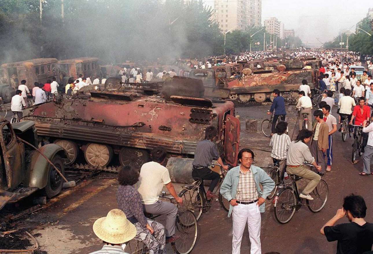Tiananmen_Square_protests_1989 (43)