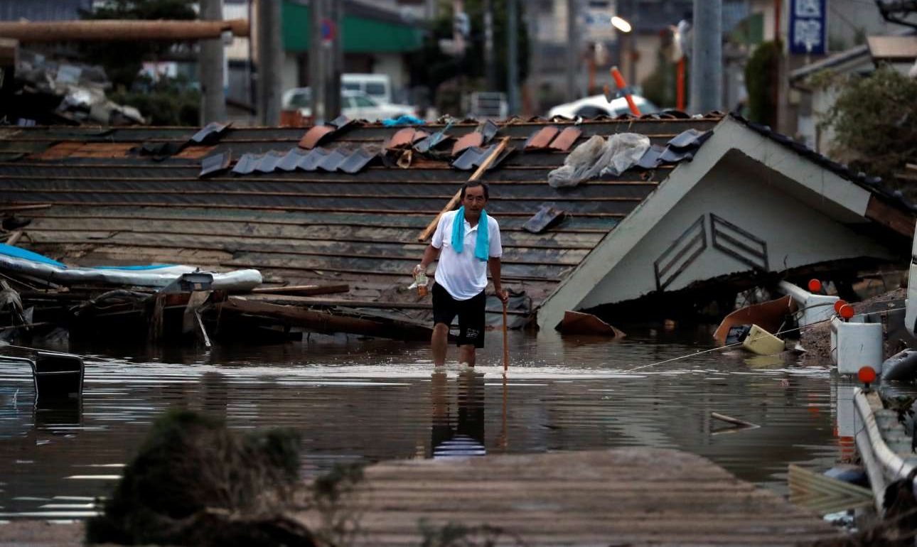 2018-07-08T110410Z_1839921853_RC184F235150_RTRMADP_3_WEATHER-JAPAN