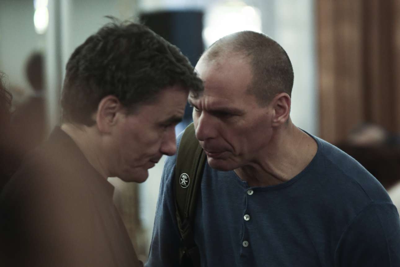 Μπουρδολόγοι και τυχοδιώκτες