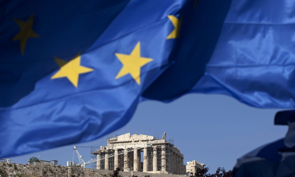 Στην μέγγενη της Τρόικα εργασιακά και κατώτατος μισθός