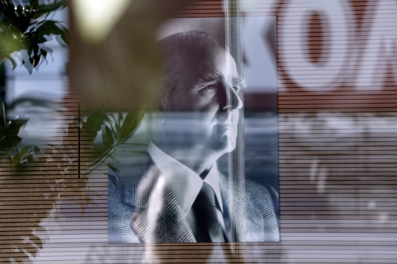 Ποιοι και γιατί ξέθαψαν το τσεκούρι του πολέμου στη ΝΔ