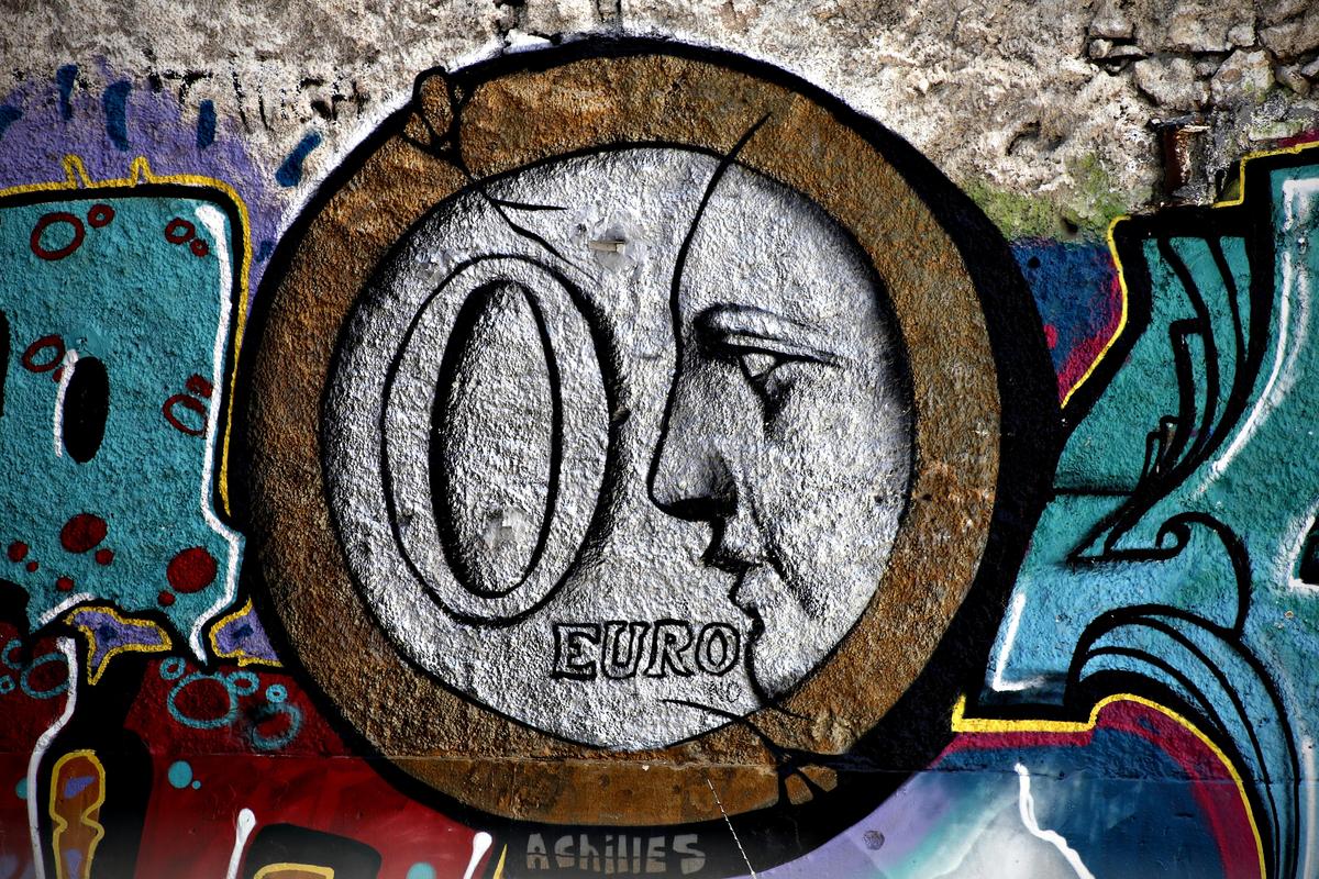 Ερχονται χρήματα και προειδοποιήσεις