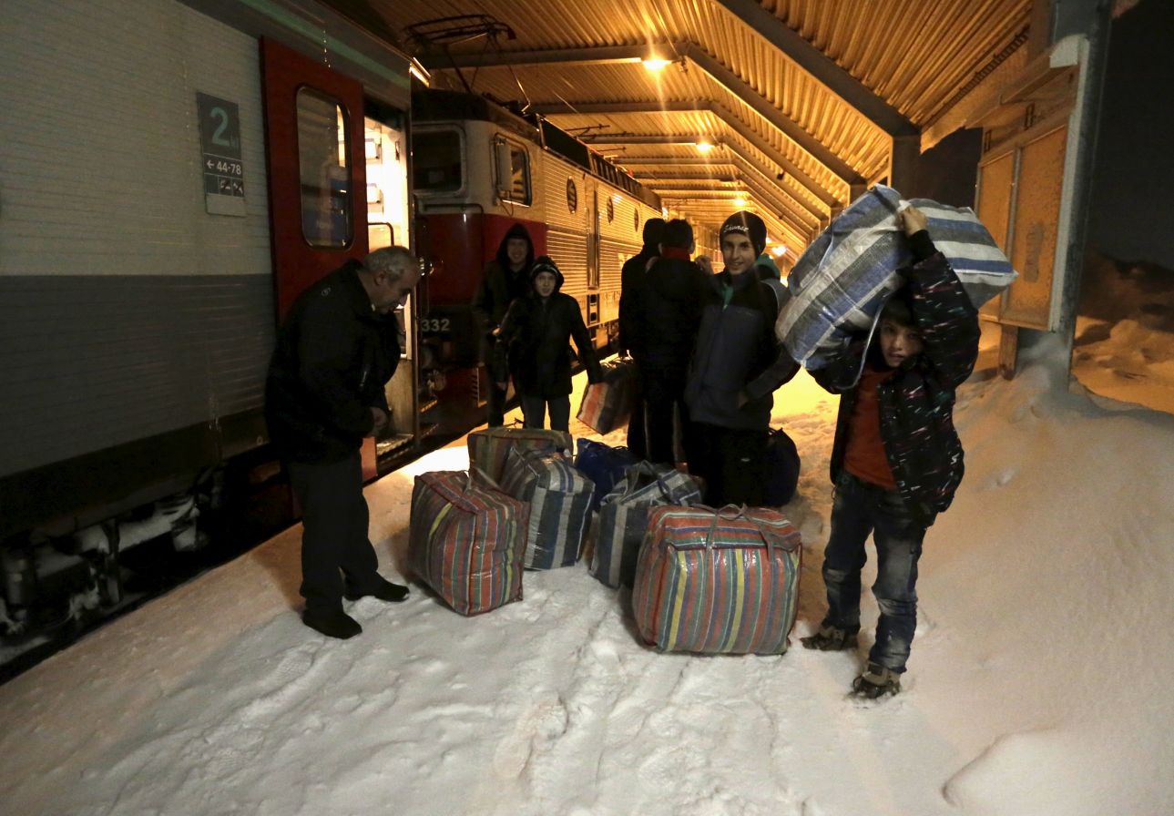 Mετανάστες αντιμέτωποι με πολικό ψύχος