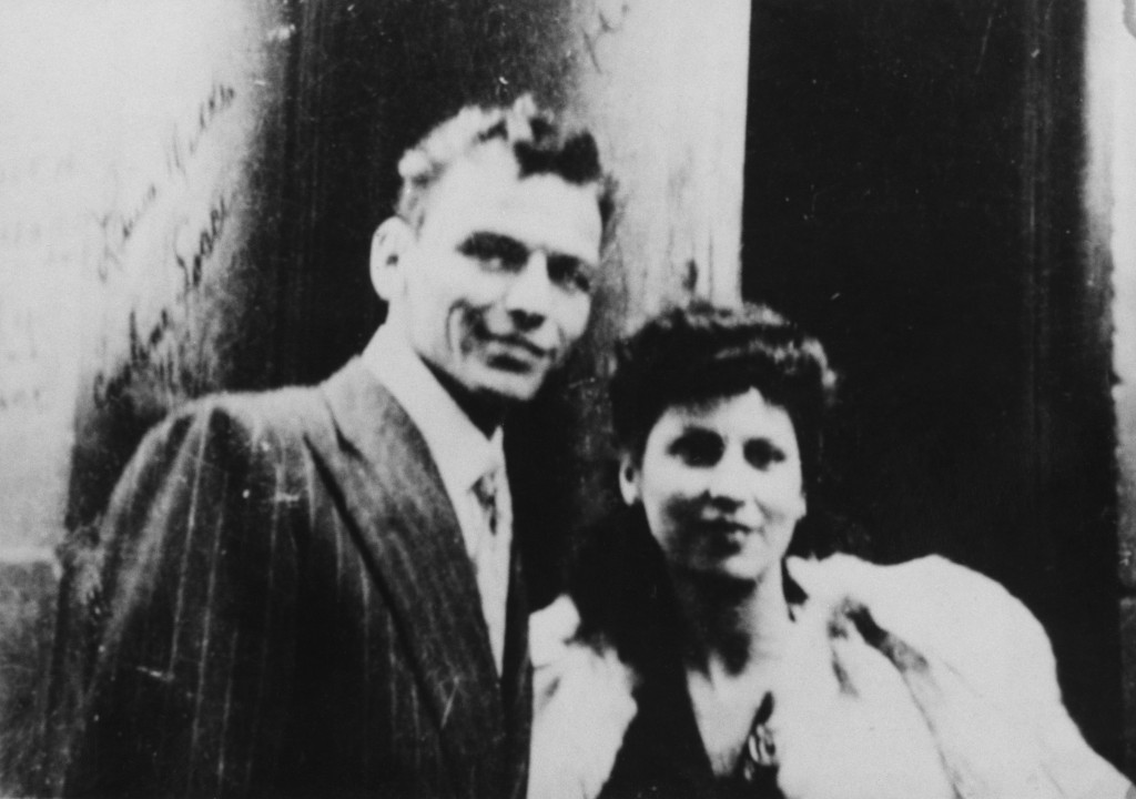 Πορτρέτο του Σινάτρα με την πρώτη του σύζυγο Νάνσι Μπαρμπάτο, στη δεκαετία του 1940. (Hulton Archive/Getty Images, Ιdeal Image)