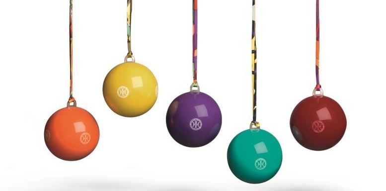 «Bάλε» το Hermès στο δέντρο