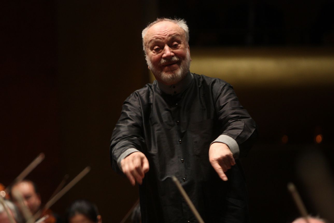 Τρεις διεθνείς έλληνες μαέστροι αποχαιρετούν τον Κουρτ Μαζούρ