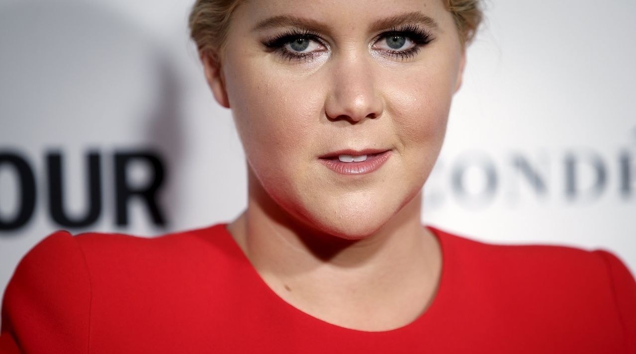 Γιατί όλοι μιλάνε για την Εϊμι Σούμερ