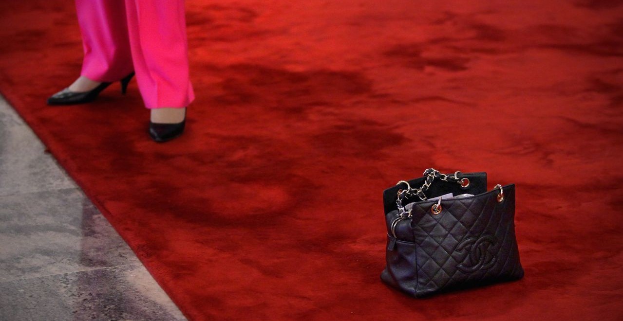 Αυθεντική ή «μαϊμού»;